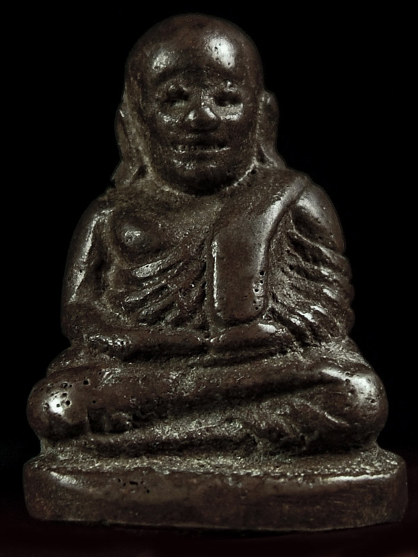 รูปหล่อหลวงพ่อเงินที่ไหนครับแท้ไหมครับ