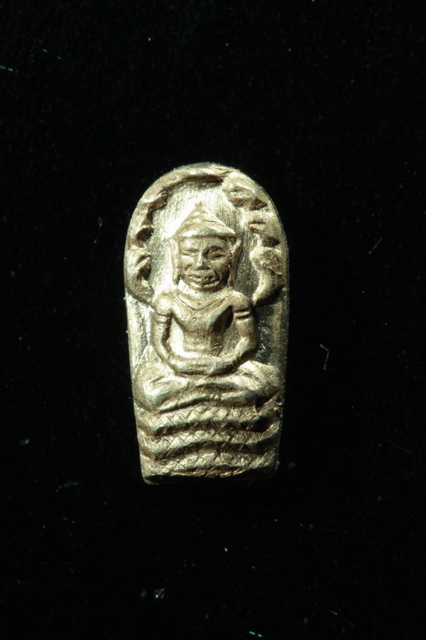 พระเก่าครับ ดูให้ทีครับ แท้ไหม