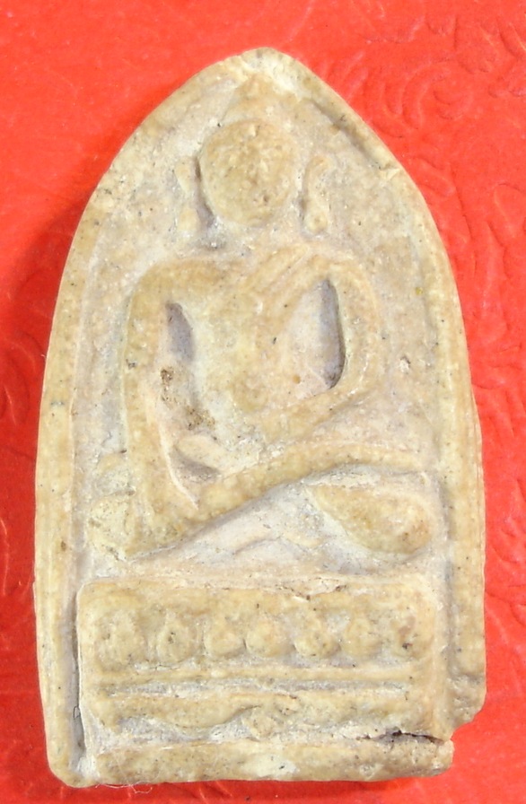 หลวงปู่เผือกอีกองค์ครับ