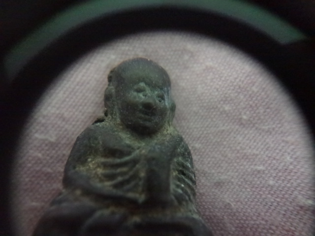 รูปหล่อหลวงพ่อเงิน บางคลาน แท้ไหมครับ