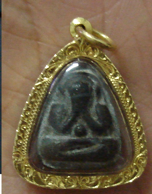 ปิดตาหลวงปู่เฮี้้ยงดีไหมคับ