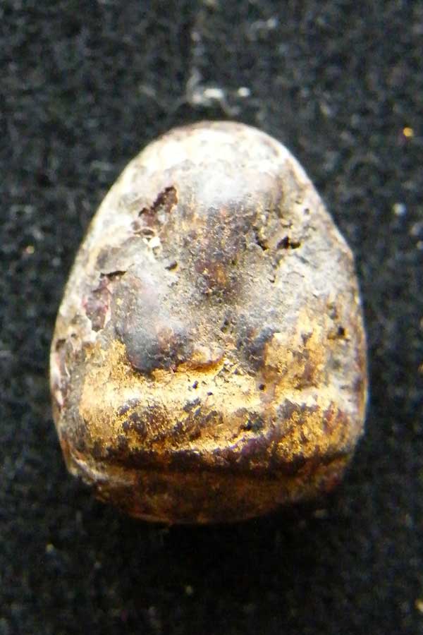 รบกวนผู้รู้ครับ พระปิดตา 2 องค์