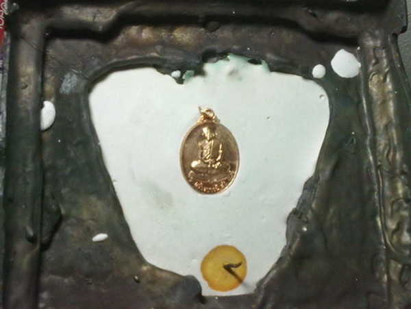 พระบูชา หลวงตาบุญหนา ธัมมทินโน 5 นิ้ว ปี 2554 รุ่น สร้างบารมี 80