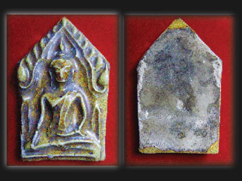 พระขุนแผนเคลือบ สายตรงช่วยชี้แนะทีครับ