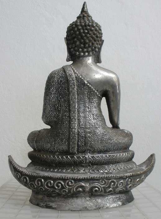 พระบูชา หน้าตัก 9 นิ้ว สูงจากฐาน ถึง ปลายพระเกศ 15 นิ้ว องค์ที่ 2 และ 3