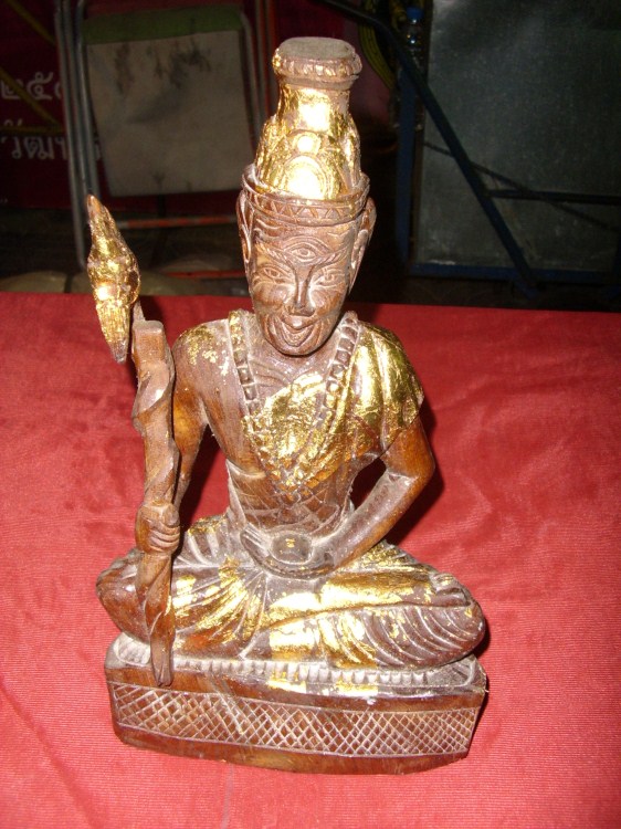 ปู่ฤษีตาไฟถือไม้เท้าพญานาค ของเก่าสร้างจากไม้ครับ