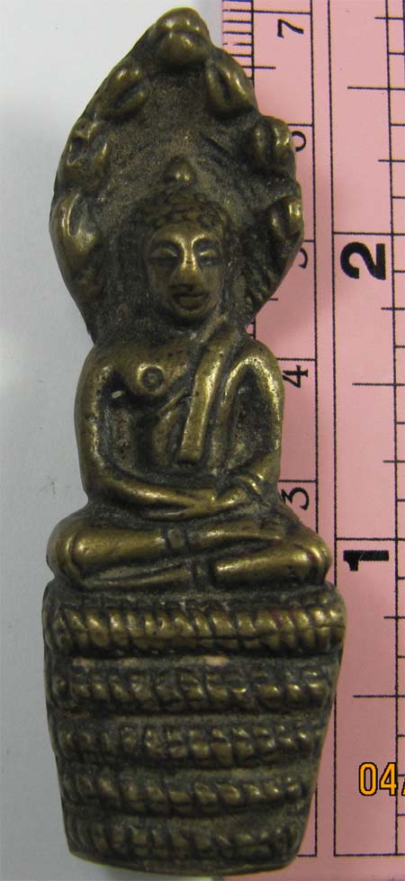 พระกริ่งนาคปรก ช่วยพิจารณาด้วยครับ