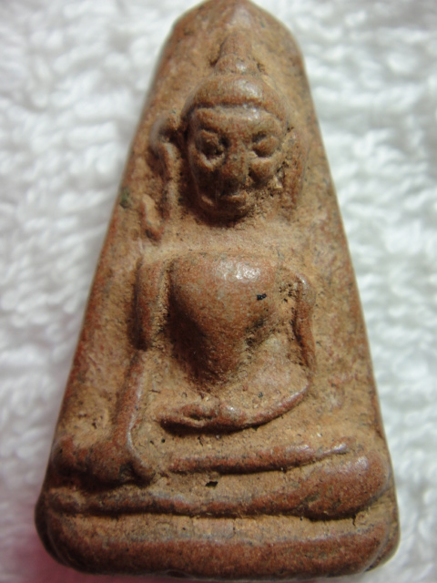 พระผงสุพรรณ กรุวัดพระรูป จ.สุพรรณบุรี แท้มั้ยครับ