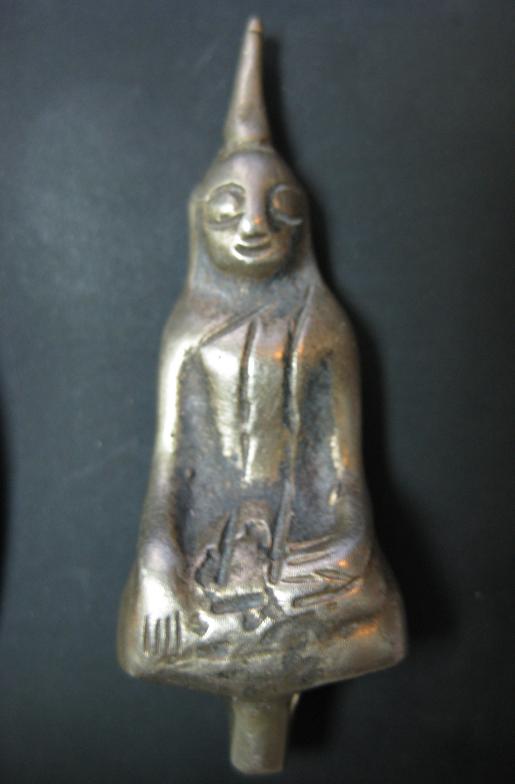 ขอถามพี่ๆเรื่องพระยอดธงครับ