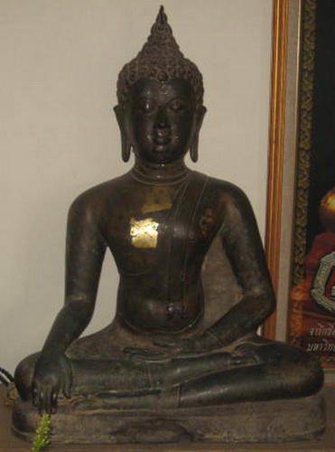 พระบูชาหน้าตัก 19' ครับ