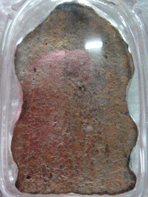 พระเนื้อดิน ปิดทอง แท้มั้ยครับ ที่ไหนครับ