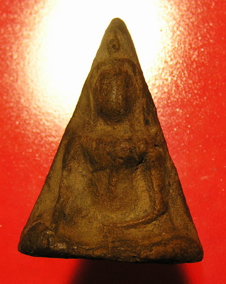 รบกวนผู้รู้ พระนางพญา ครับ