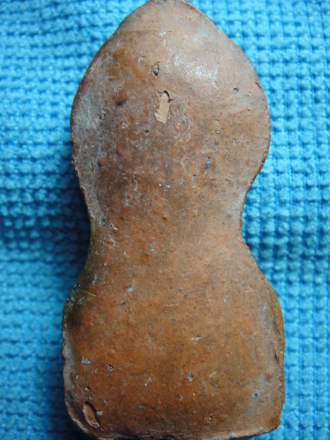 พระเนื้อดิน พิมพ์นาคปรก ไม่ทราบเกจิผู้สร้างครับ