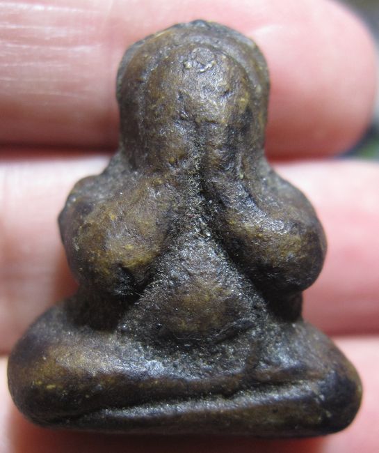 พระปิดตาหลวงพ่อทองสุข วัดสะพานสูง