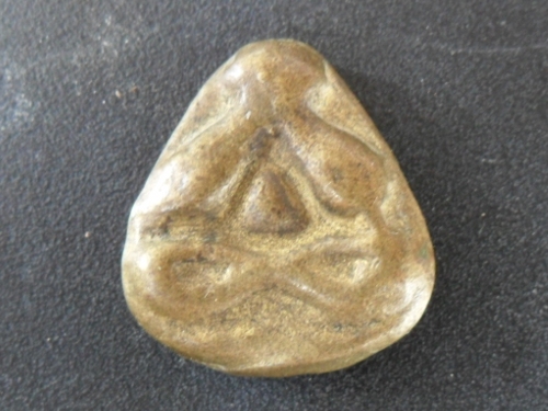 พระปิดตาหลังยันต์