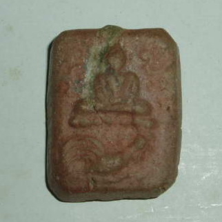 หลวงพ่อปานไก่3เส้นครับ