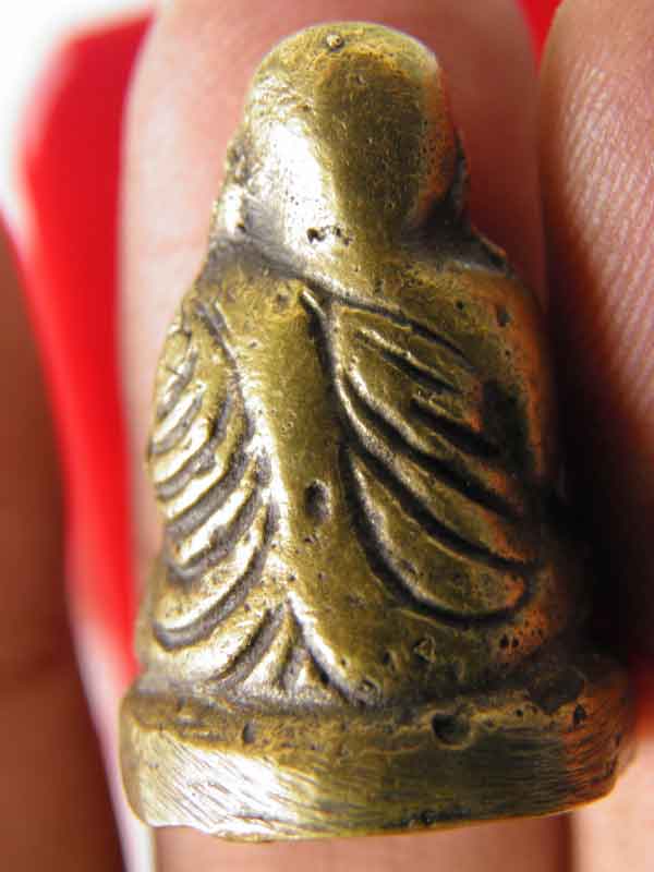 รบกวนสายตรงหลวงพ่อเงิน