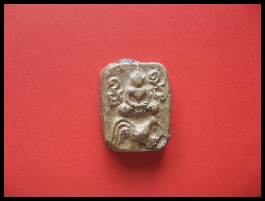 หลวงพ่อปาน ขี่ไก่ ห้าเส้น