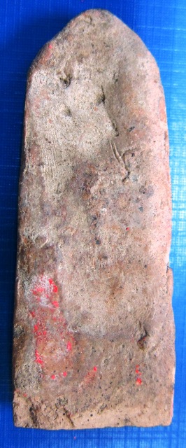 พระลีลาสรรค์ยืนกรุท้ายย่านเนื้อดิน