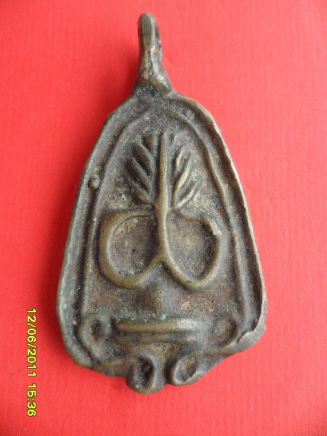 ท่านผู้รู้ช่วยหน่อยครับ เป็นพระอะไรครับ