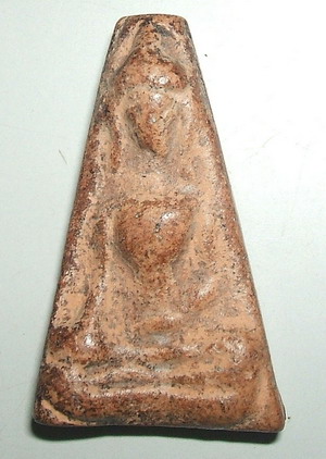 ผงสุพรรณพิมพ์หน้ากลางกรุวัดพระศรี