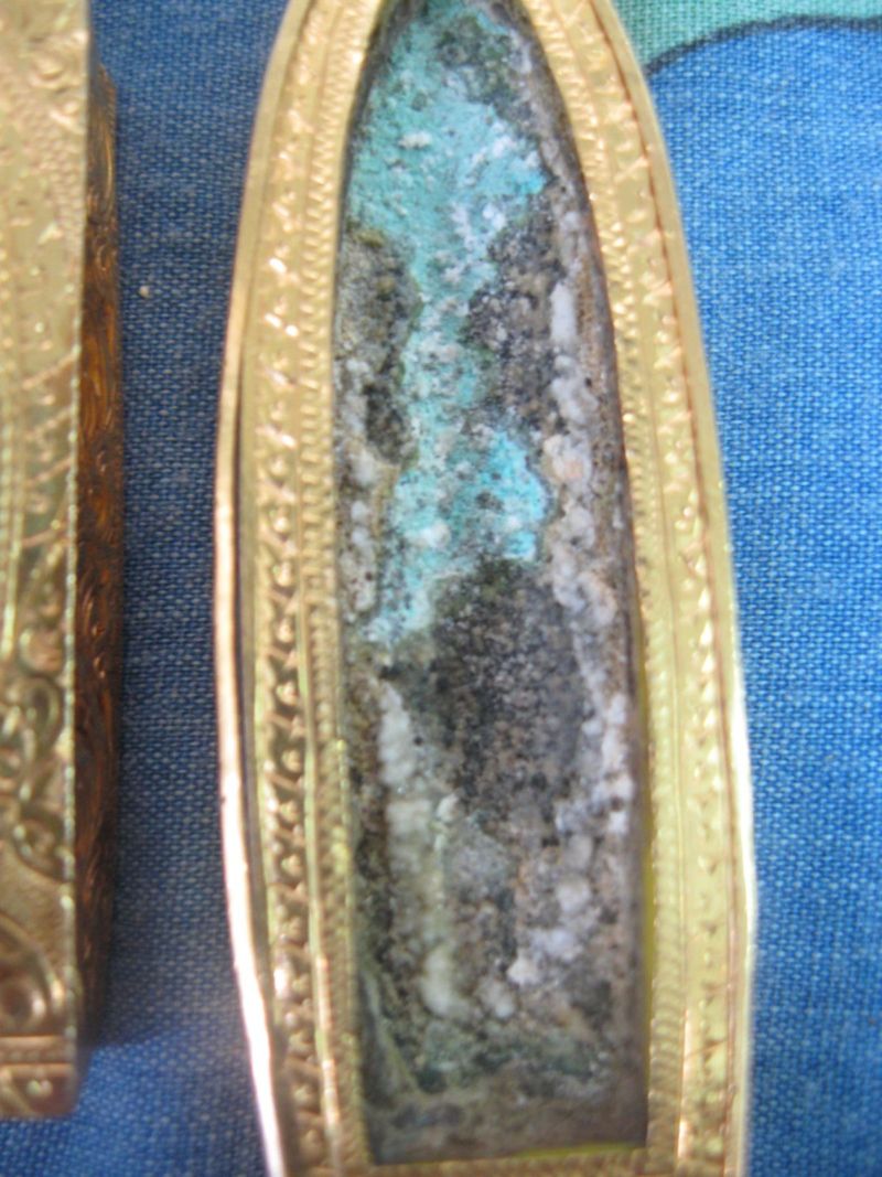 พระร่วงรางปืนครับ รบกวนด้วยครับ