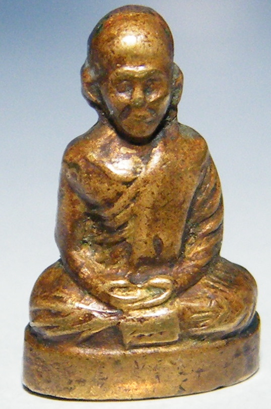 หลวงพ่ออะไรครับ ใครทราบช่วยบอกที