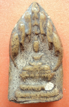 พระกรุสุโขทัยเนื้อผง