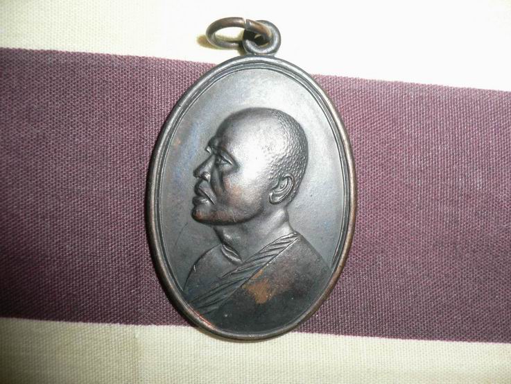 หลวงพ่อแพ แท้หรือไม่ครับ