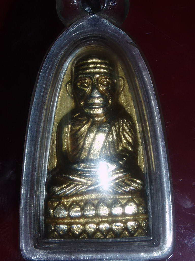 หลวงปู่ทวด กะหลั่ยทอง 05