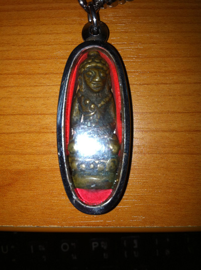 ไม่ทราบว่าพระกริ่งตั๊กแตน ของหลวงปู่เอี่ยม รุ่นไหนครับ