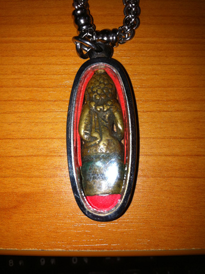 ไม่ทราบว่าพระกริ่งตั๊กแตน ของหลวงปู่เอี่ยม รุ่นไหนครับ