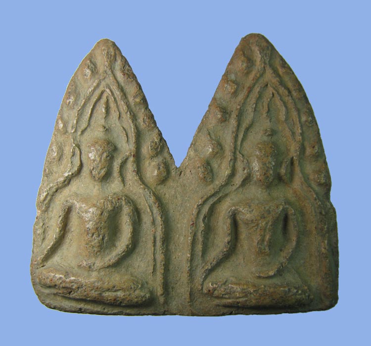 ช่วยกันดูหน่อยครับ พระขุนแผนบ้านกร่าง พิมพ์พลายคู่