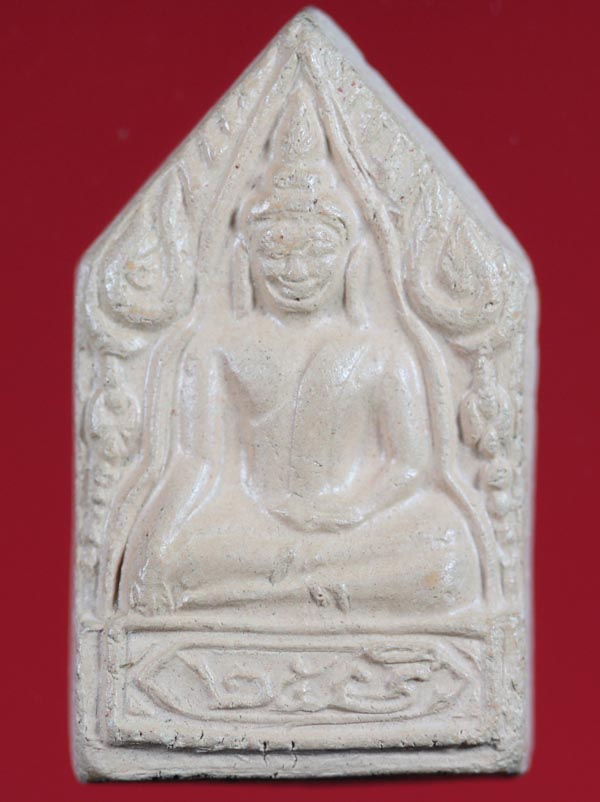 พระขุนแผนโบสถ์ลั่น หลวงพ่อศรีนวล วัดเกวียนหัก จันทบุรี ปี ๒๕๐๐ พระสภาพสวยสมบูรณ์ ด้านหลังมีจาร