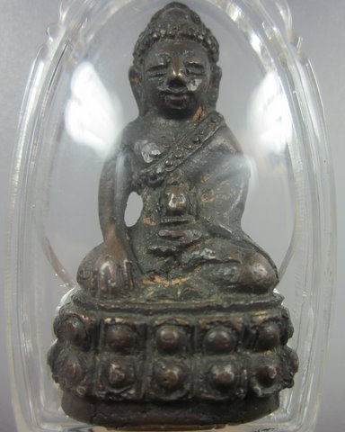 รบกวนสอบถามท่านผู้รู้พระกริ่งหล่อโบราณ