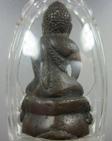 รบกวนสอบถามท่านผู้รู้พระกริ่งหล่อโบราณ