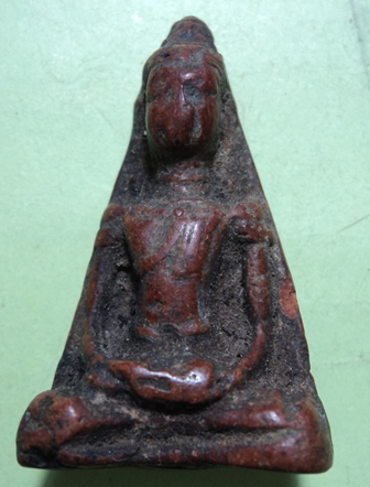 พระร่วงนั่ง