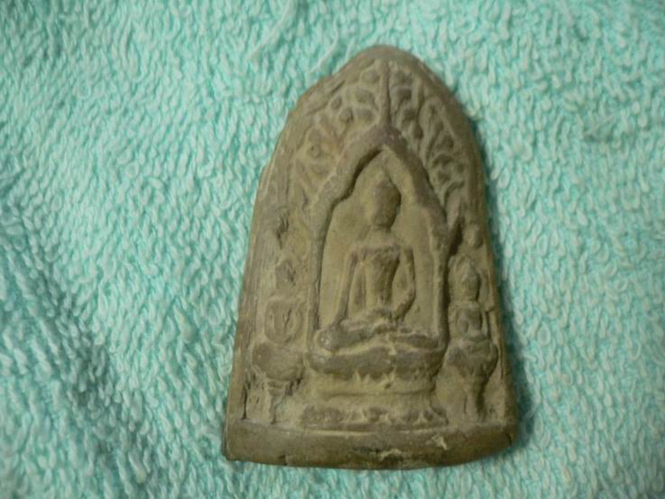 เรียนท่านผู้รู้ครับว่าเป็นพระอะไร แท้หรือเปล่าคัรบ