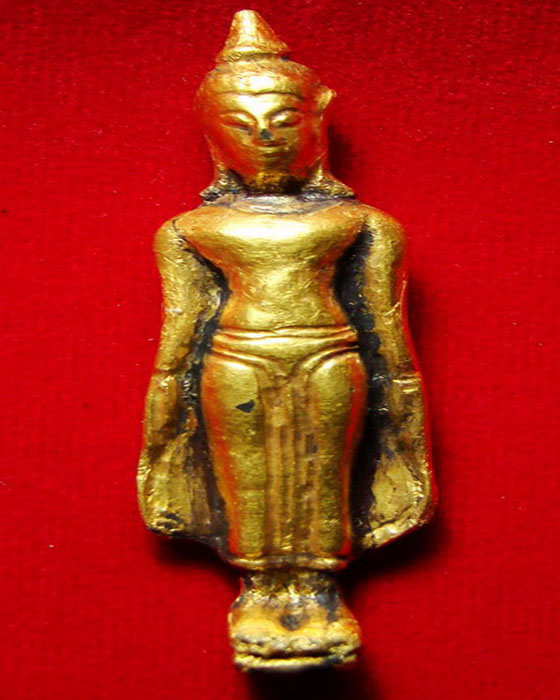 สอบถามพระยืนครับ