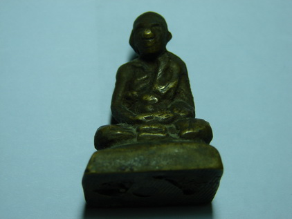 สอบถามจากรูปเป็นพระอะไร รุ่นอะไรครับ