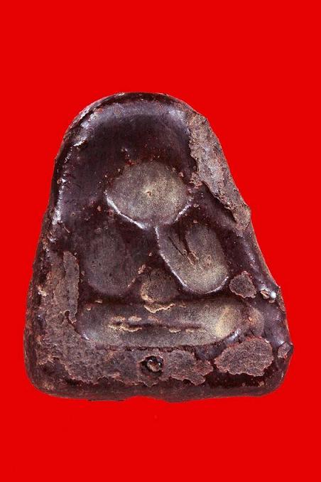 ปิดตาหลวงพ่อแก้ว วัดเครือวัลย์ ชลบุรี ให้เช่าถูกน่าใจหาย ครับ