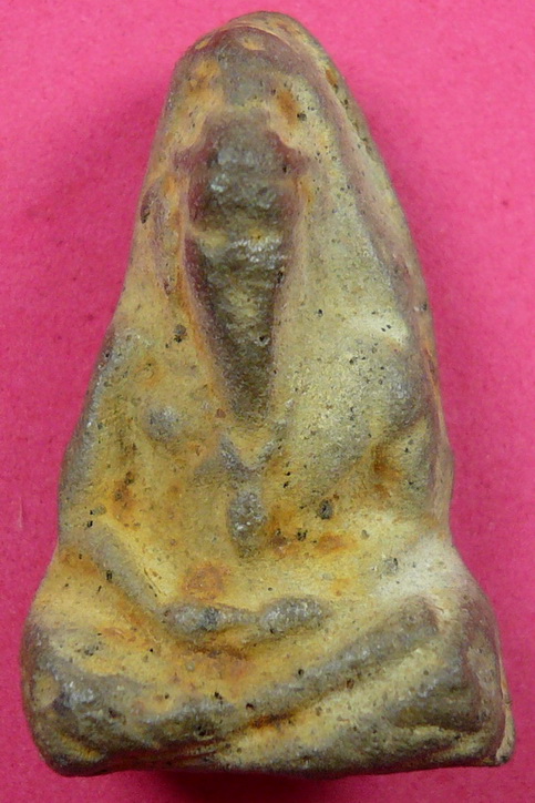 ไม่รู้ว่าเป็นพระอะไรครับผม