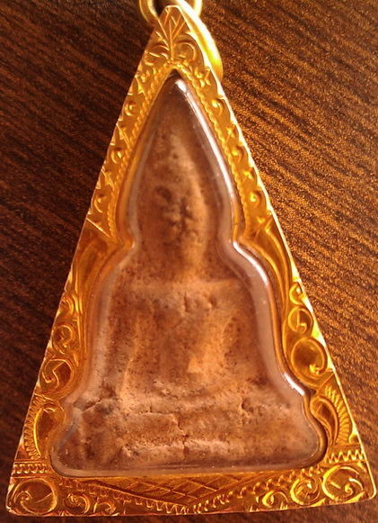 สอบถามพระนางพญาครับ