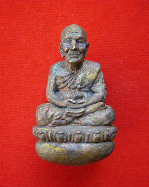 หลวงปู่ทวด " พิมพ์เบ้าทุบ " พ่อท่านพรหม วัดพลานุภาพ เนื้อโลหะมหาฉนวน ก้นนาค ( กรรมการ ) ปี 53  