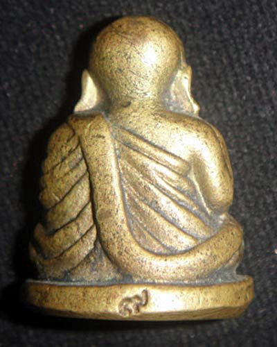 สอบถามผู้รู้หลวงพ่อเงินครับ