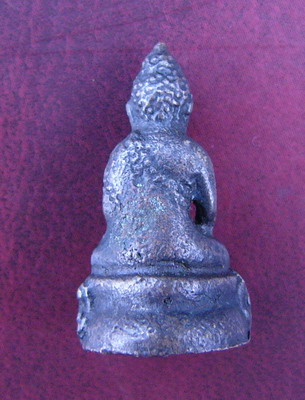 พระกริ่งแท้ไหมครับรบกวนท่านผู้รู้ครับ