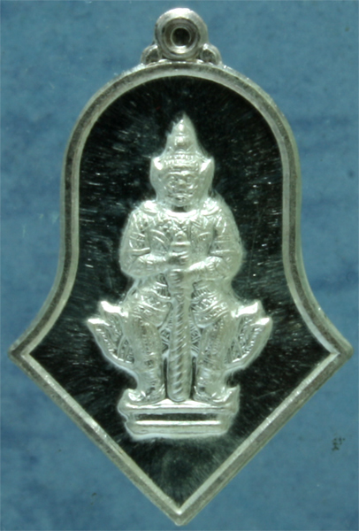 เหรียญเงิน ท้าวเวสสุวรรณ หลวงพ่ออิฎฐ์ วัดจุฬามณี ปี 2552 มีโค๊ด