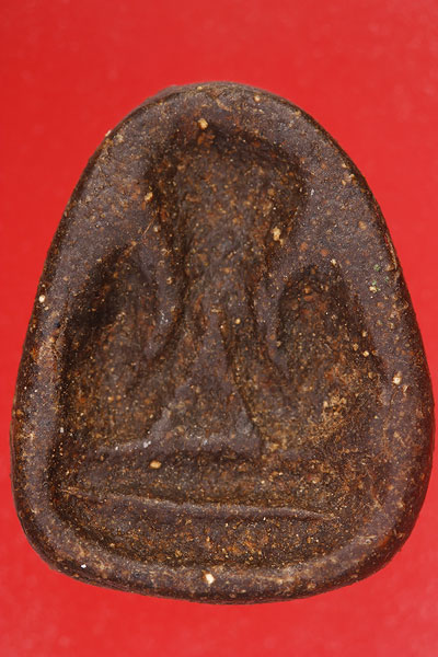 พระปิดตาหลังแบบ