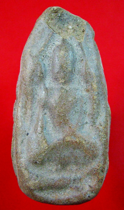 พระขุนแผนใข่ผ่าซีก แท้ใหมครับ ถ้าแท้ที่ใหนสร้างครับ