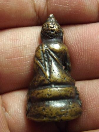 สอบถามพระกริ่งเก่าๆๆนะครับ 